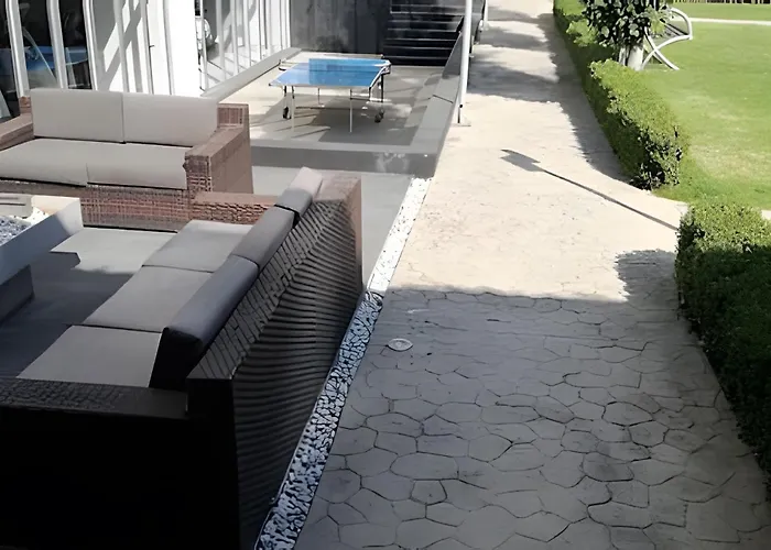 Tipo De 5 Estrellas En Zona Carso *